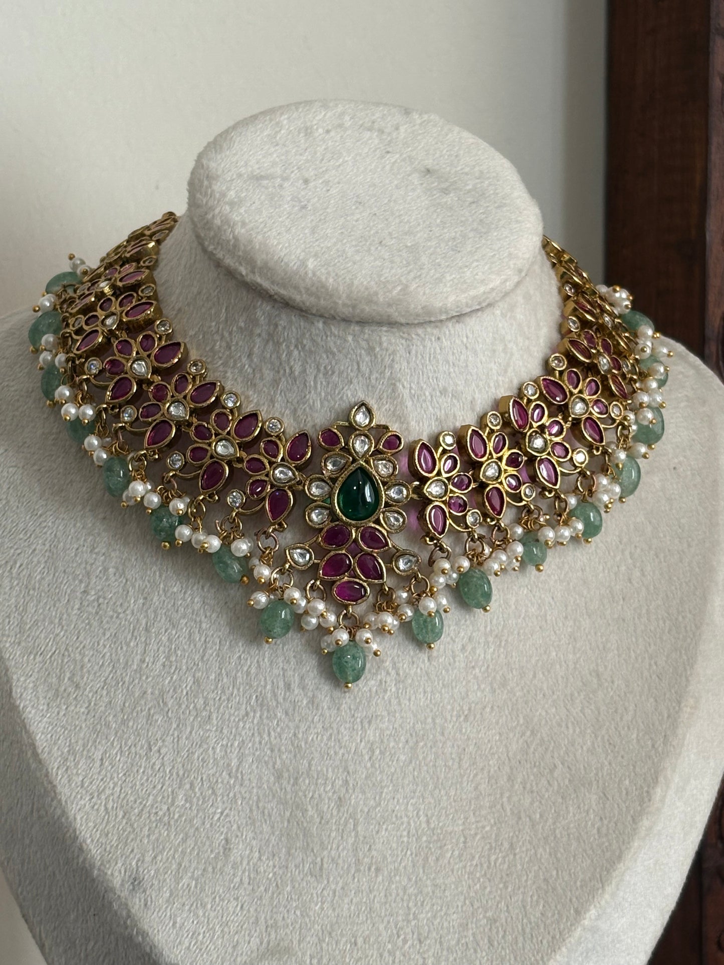 ITHALINI in sea green beads