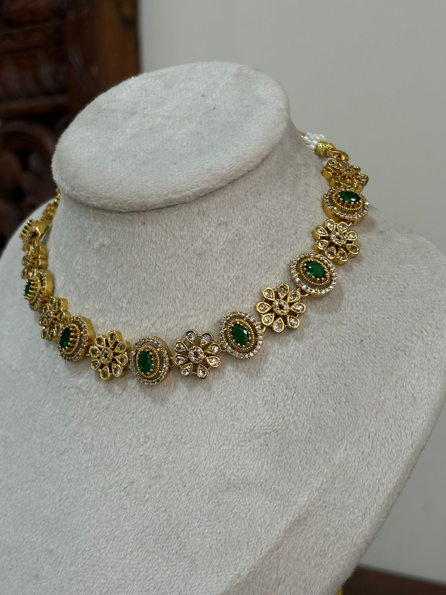 GOPIKA - green