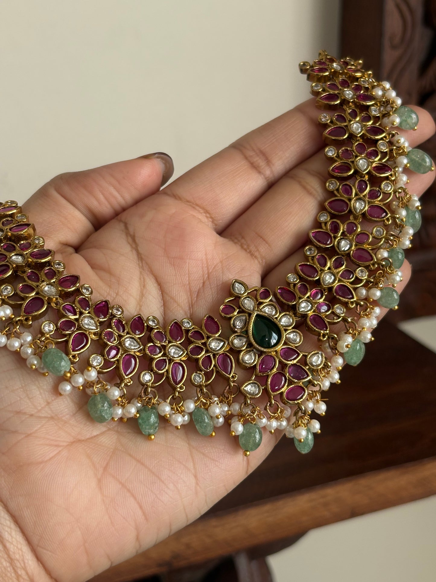 ITHALINI in sea green beads