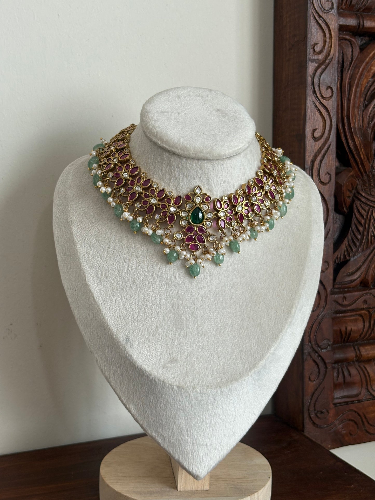 ITHALINI in sea green beads
