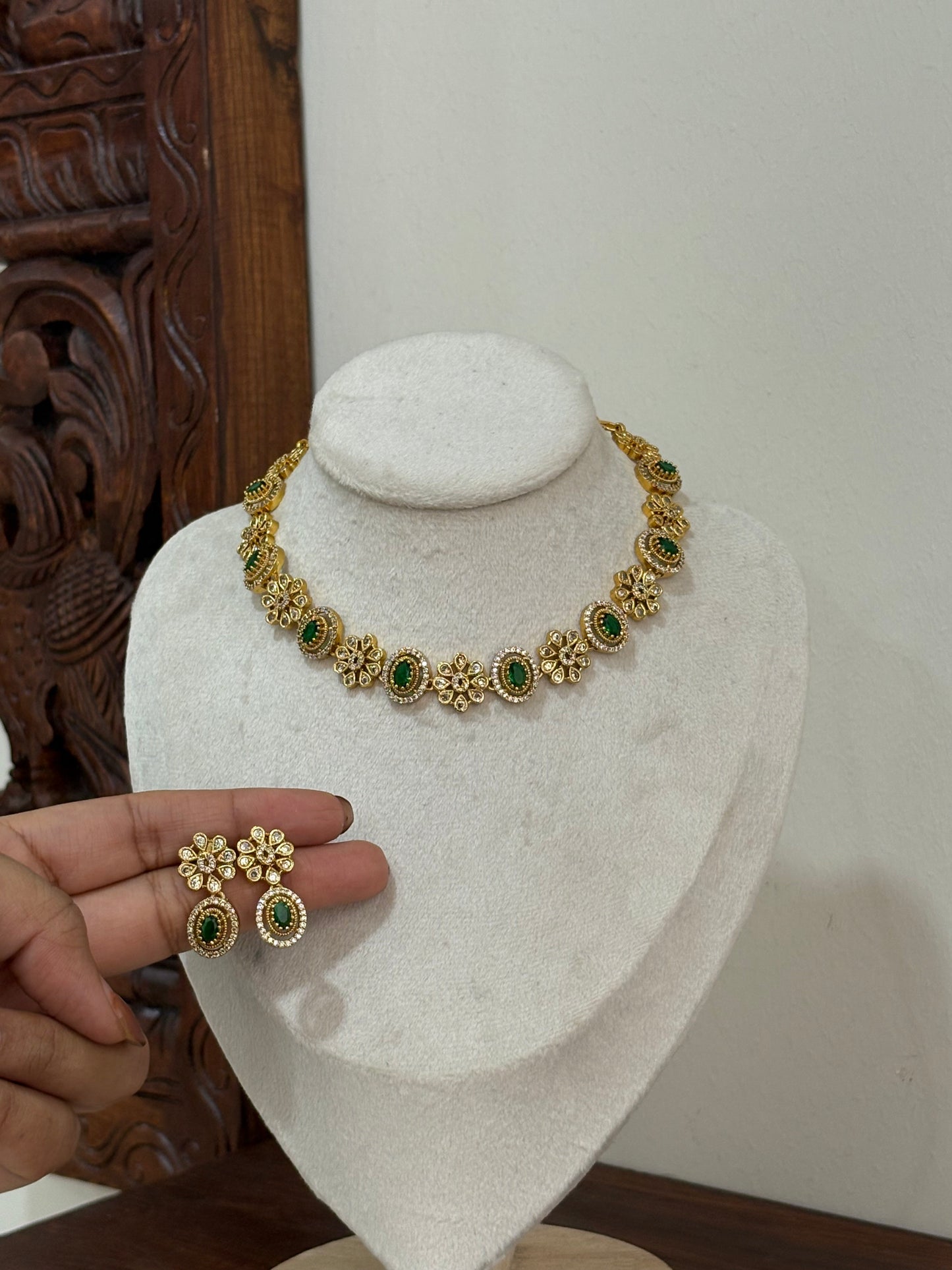 GOPIKA - green