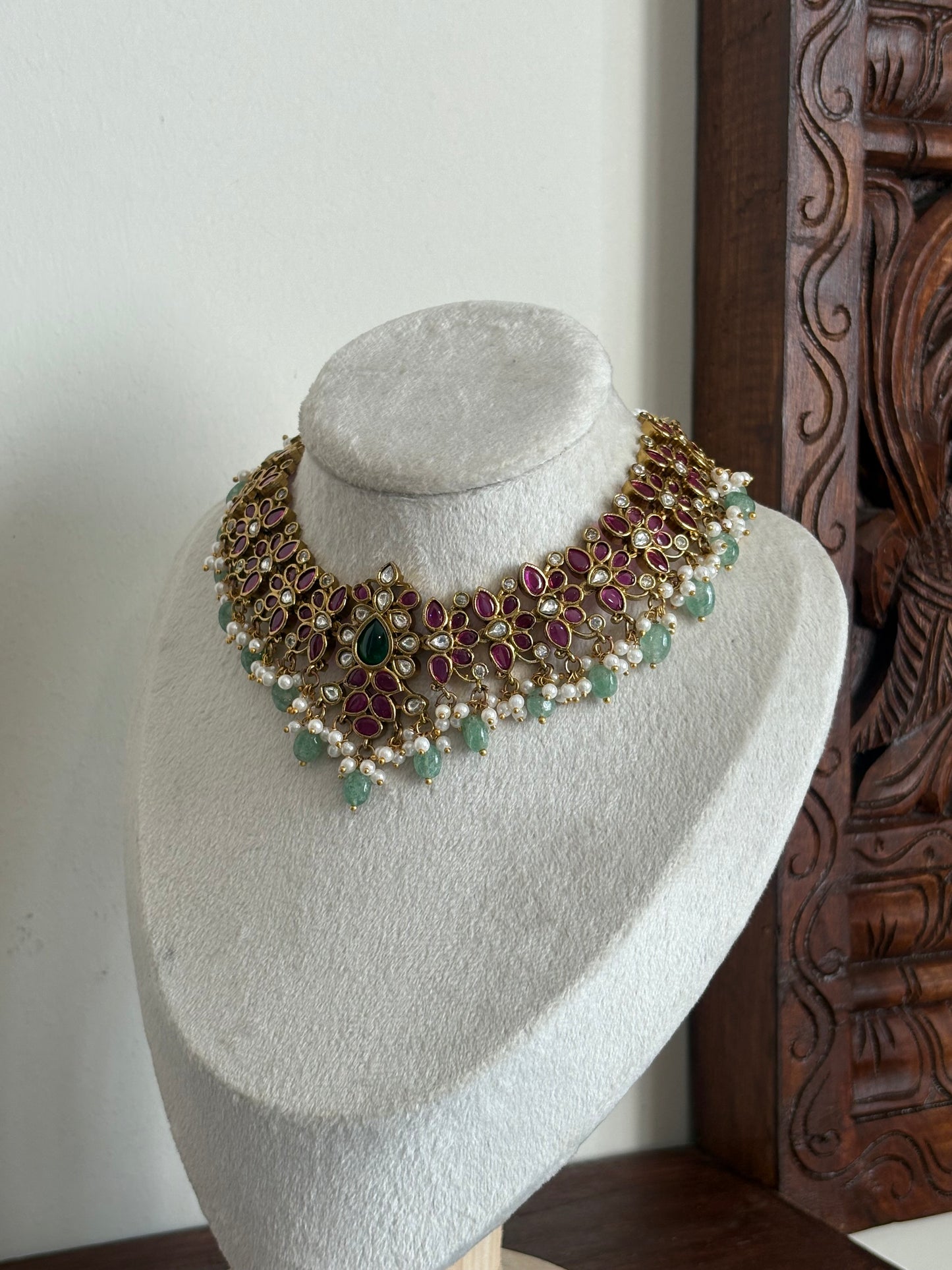 ITHALINI in sea green beads