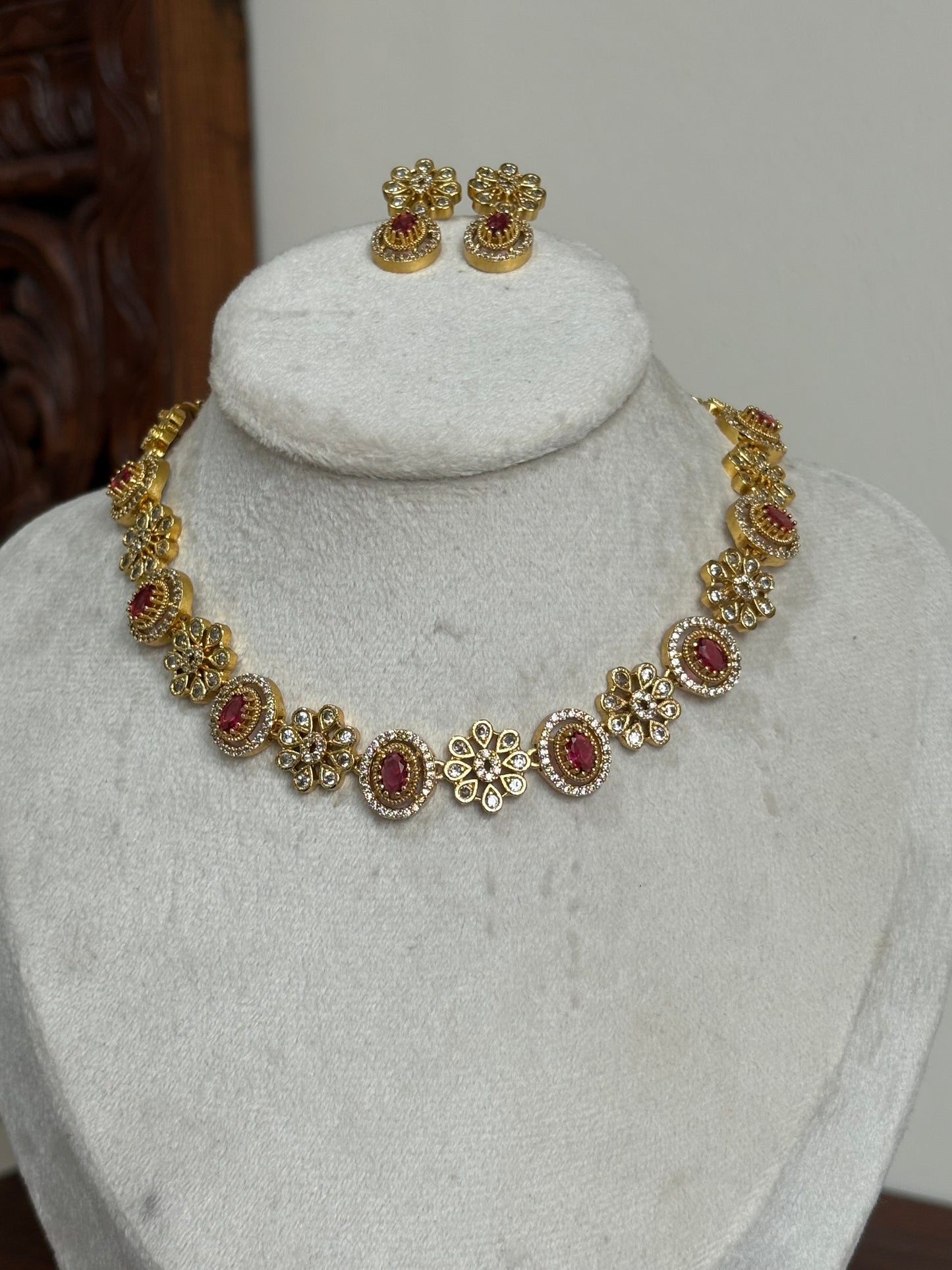 GOPIKA - red