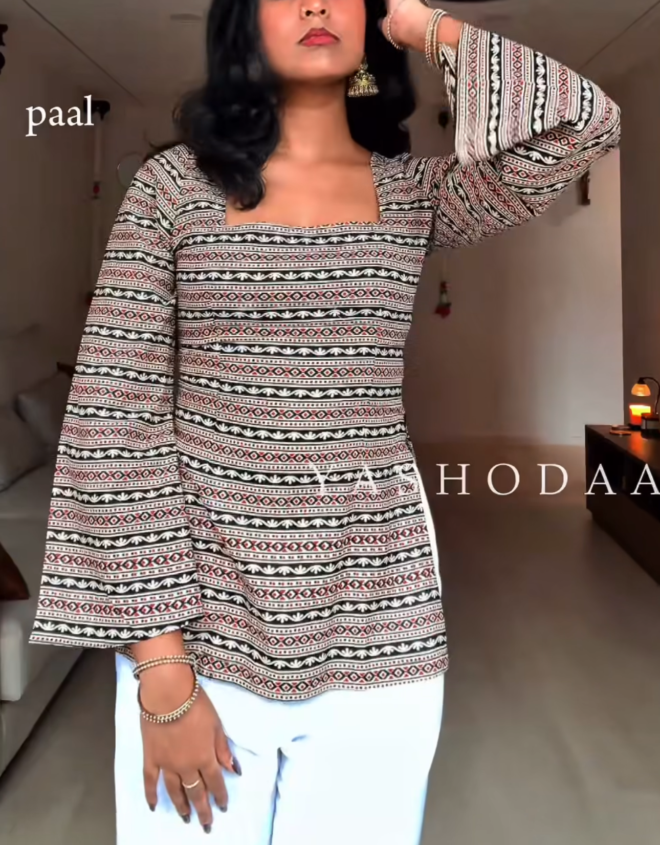 yaazhini corset in paal
