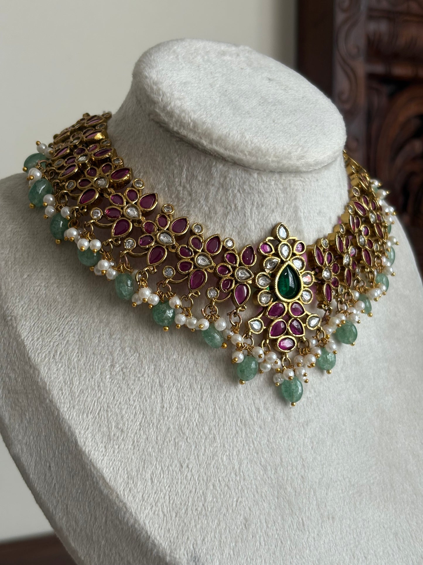 ITHALINI in sea green beads