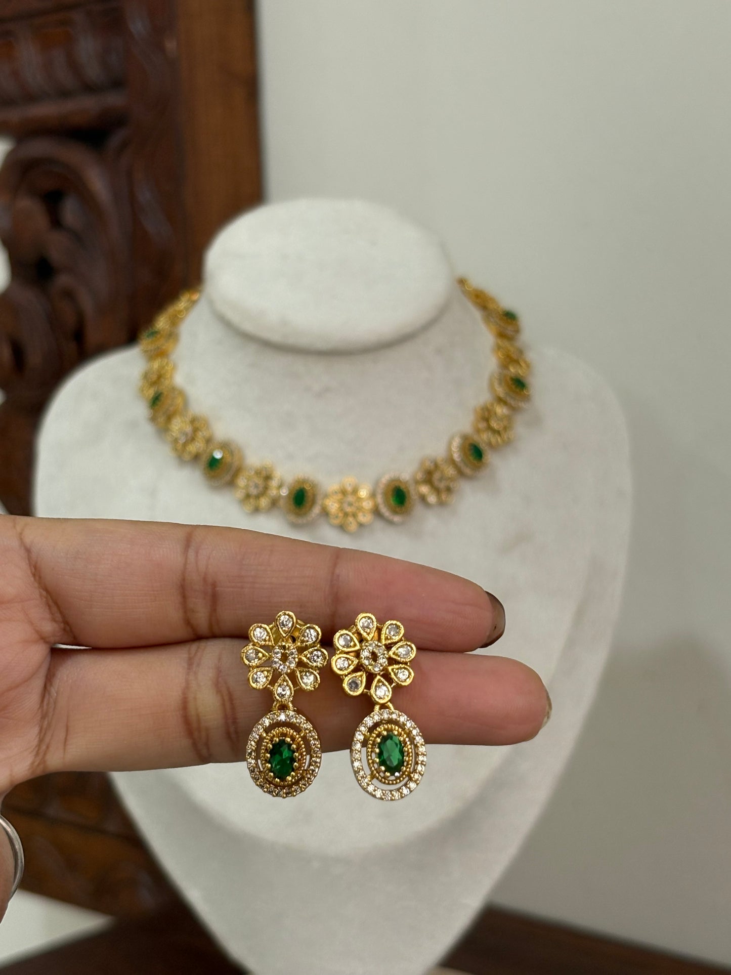 GOPIKA - green