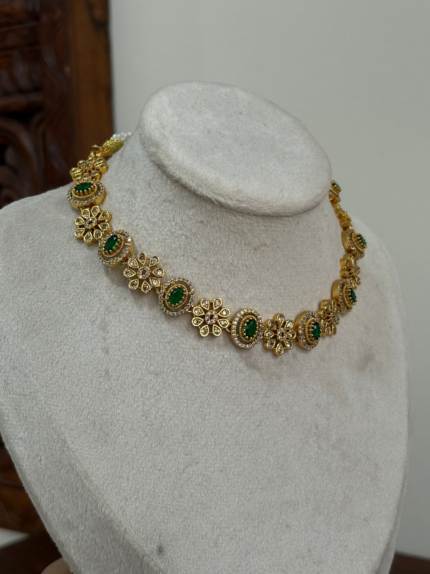 GOPIKA - green