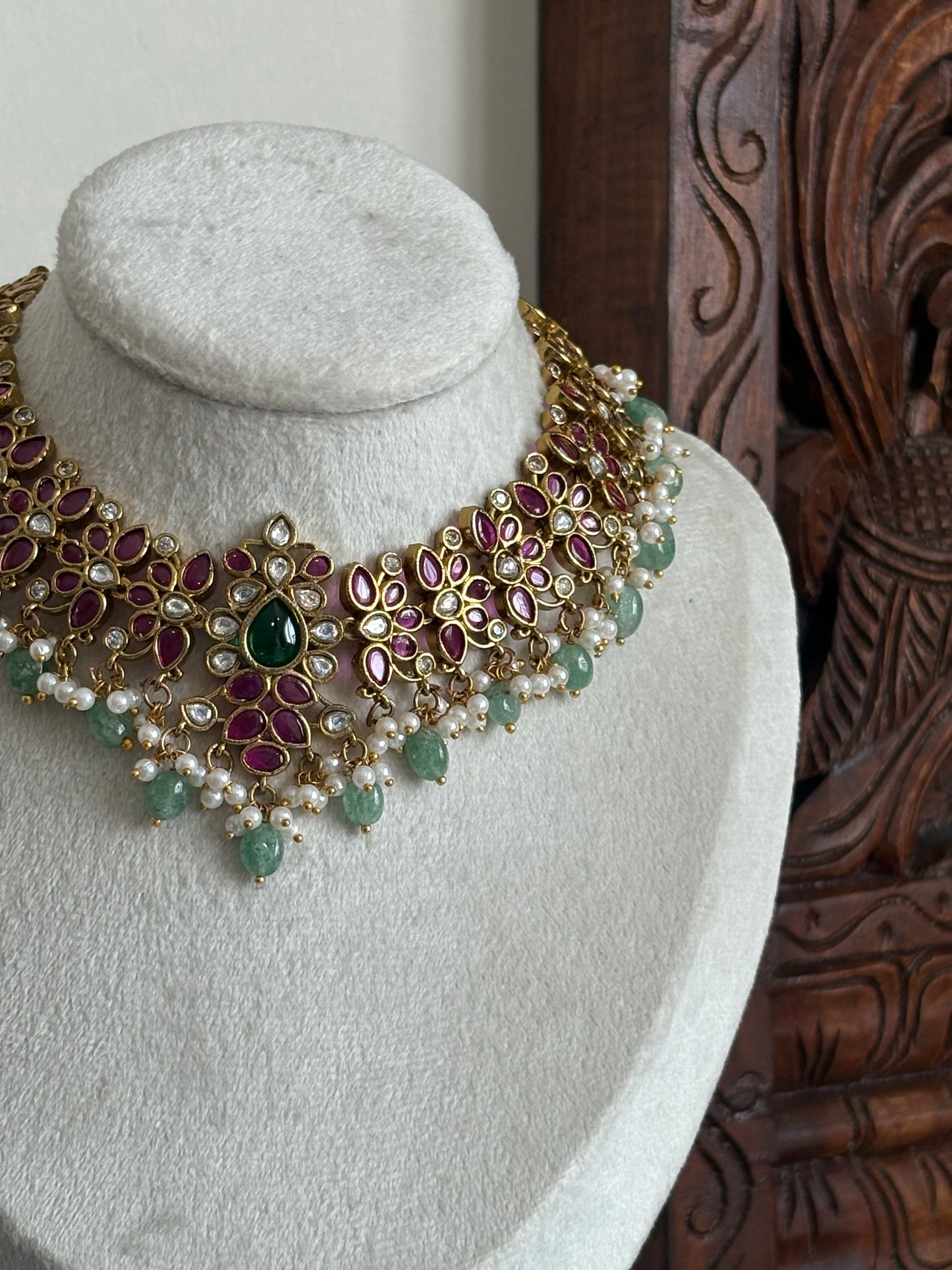 ITHALINI in sea green beads