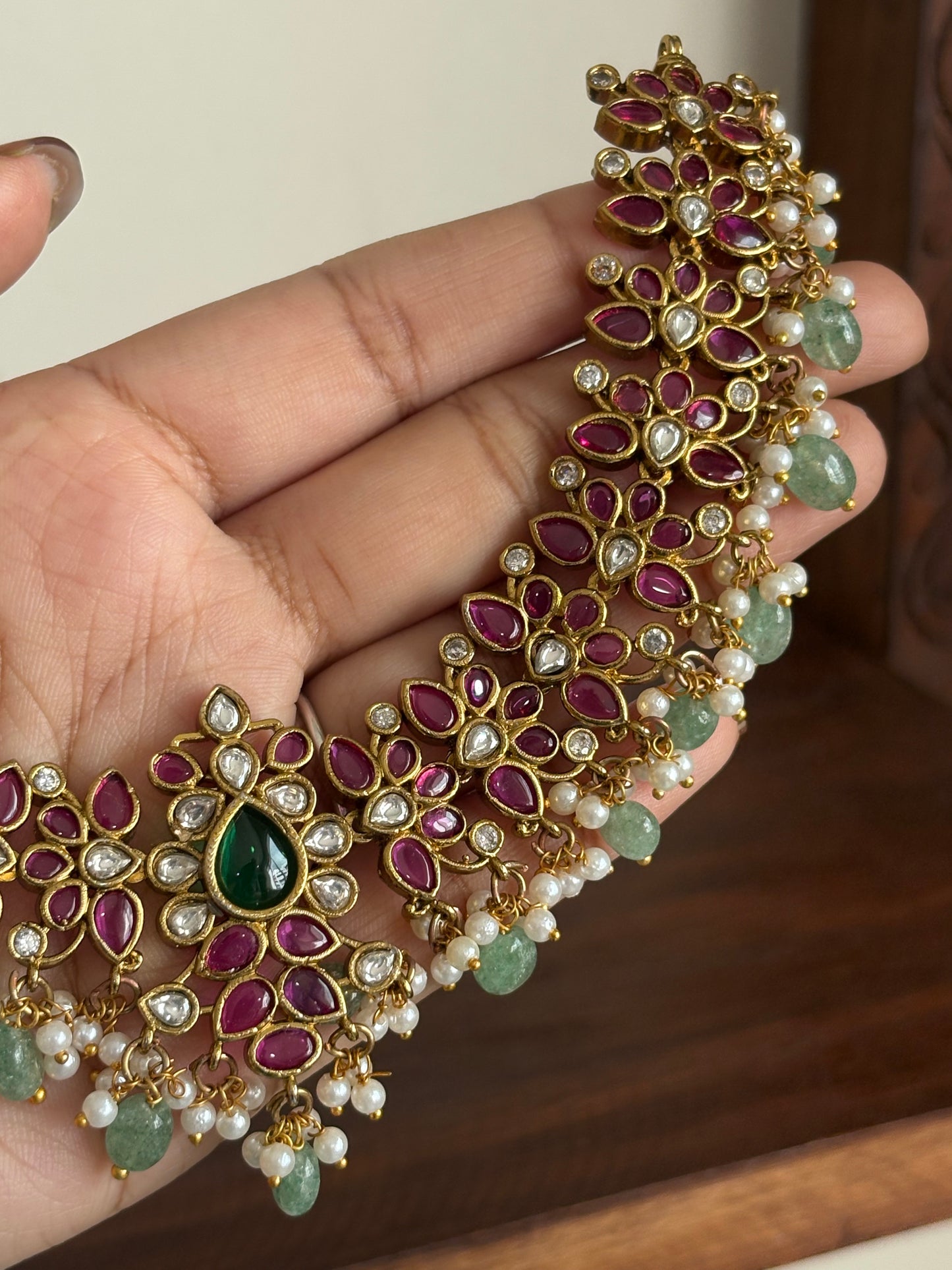 ITHALINI in sea green beads