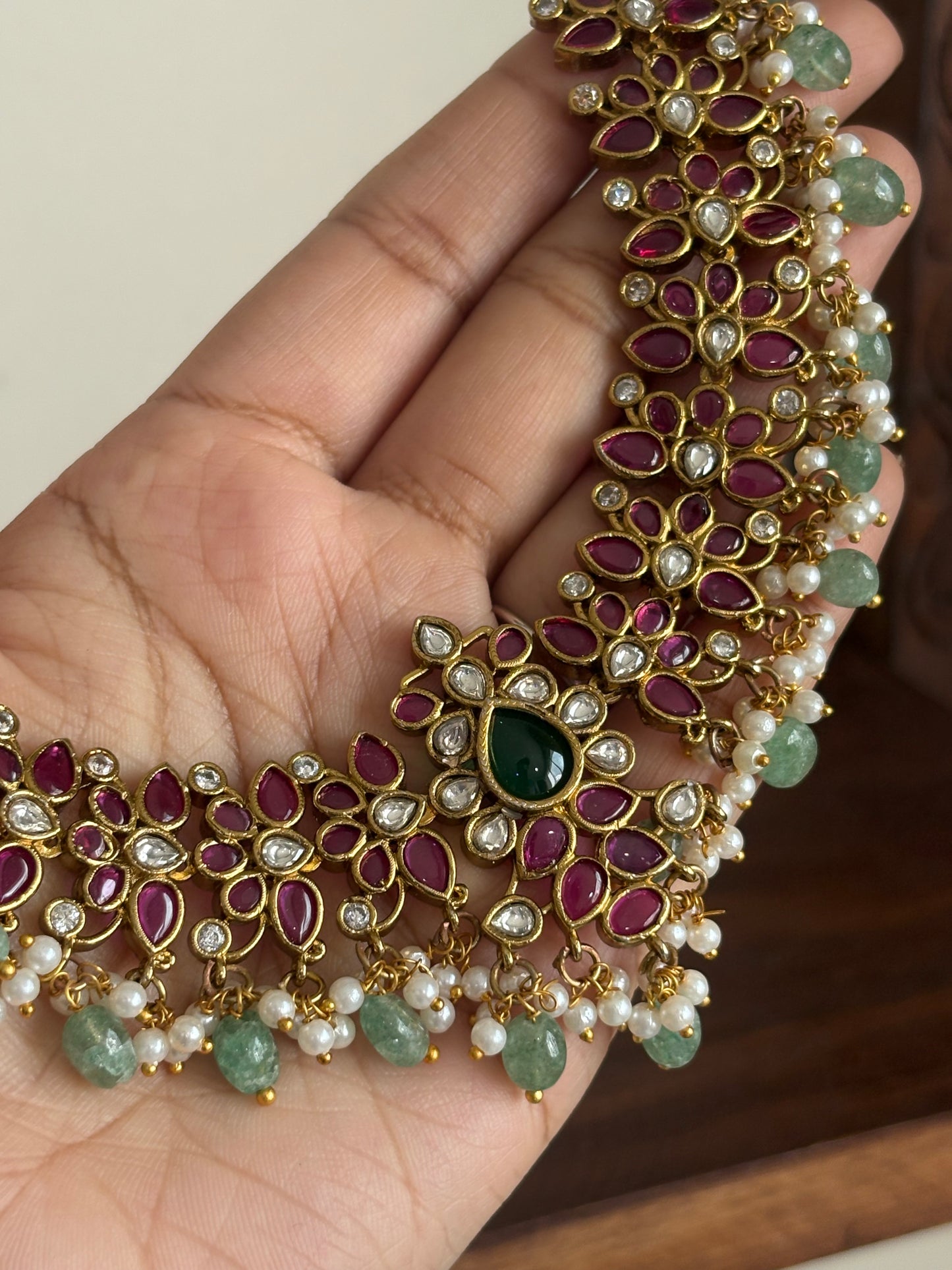 ITHALINI in sea green beads