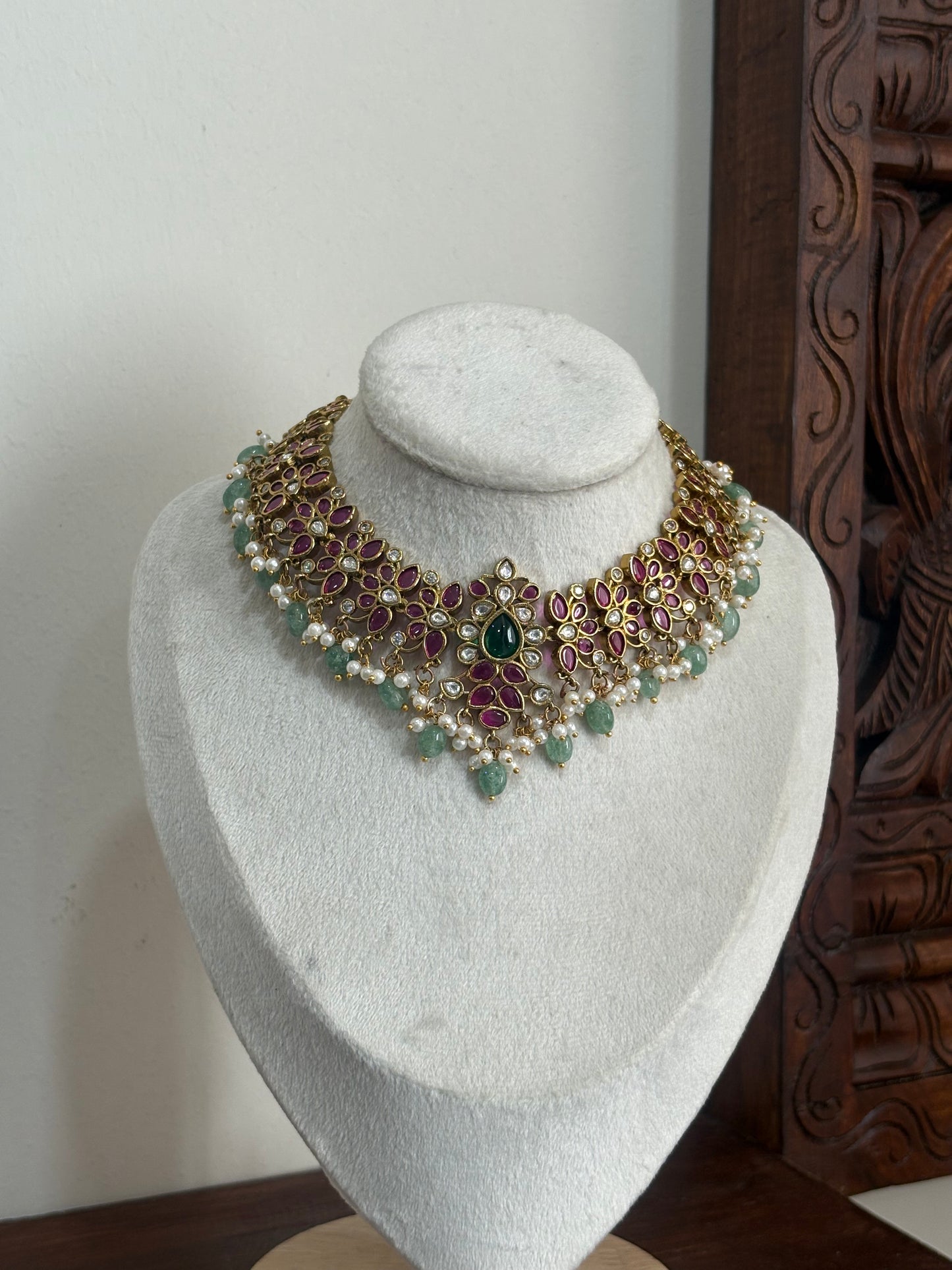 ITHALINI in sea green beads