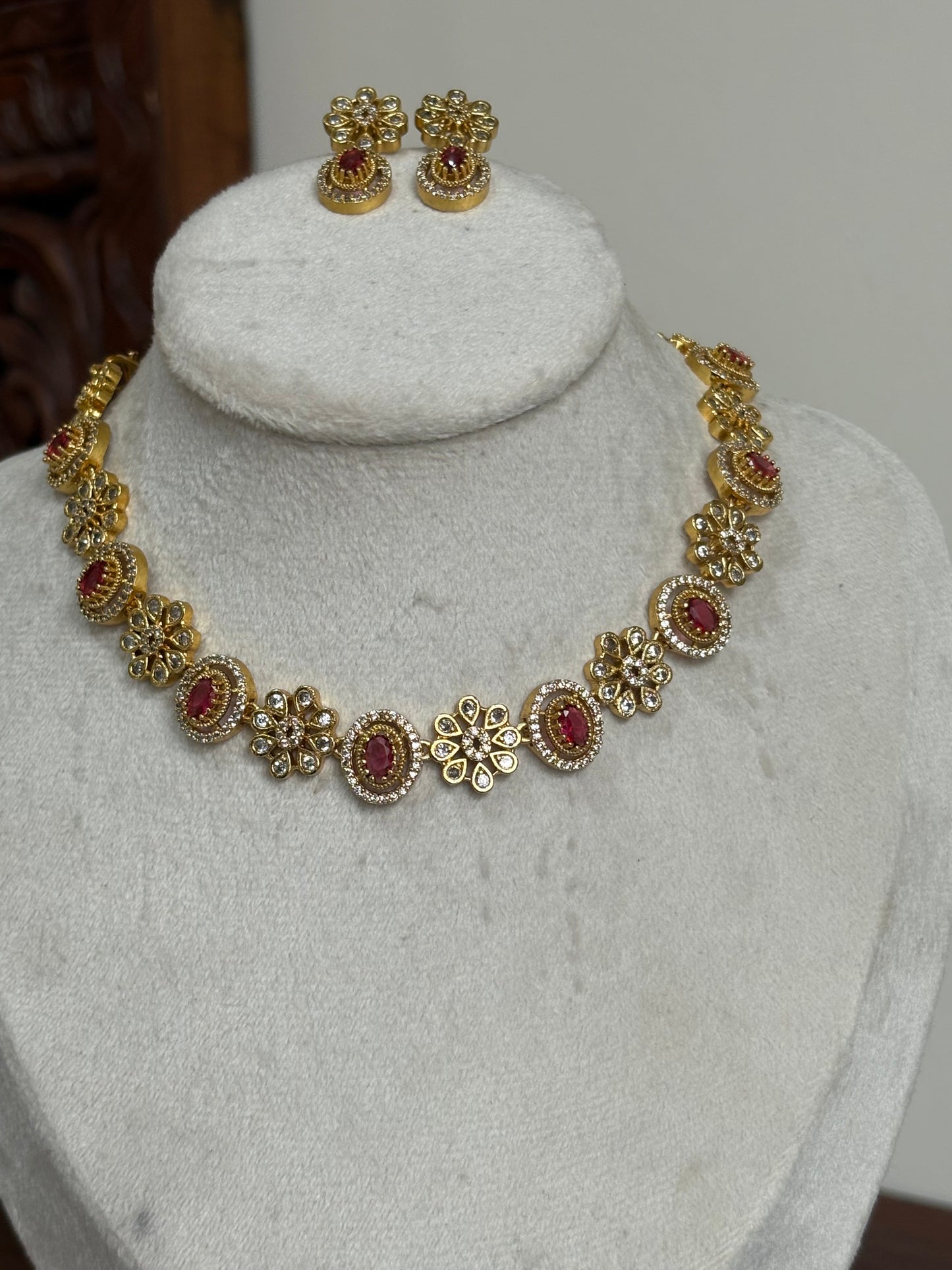 GOPIKA - red