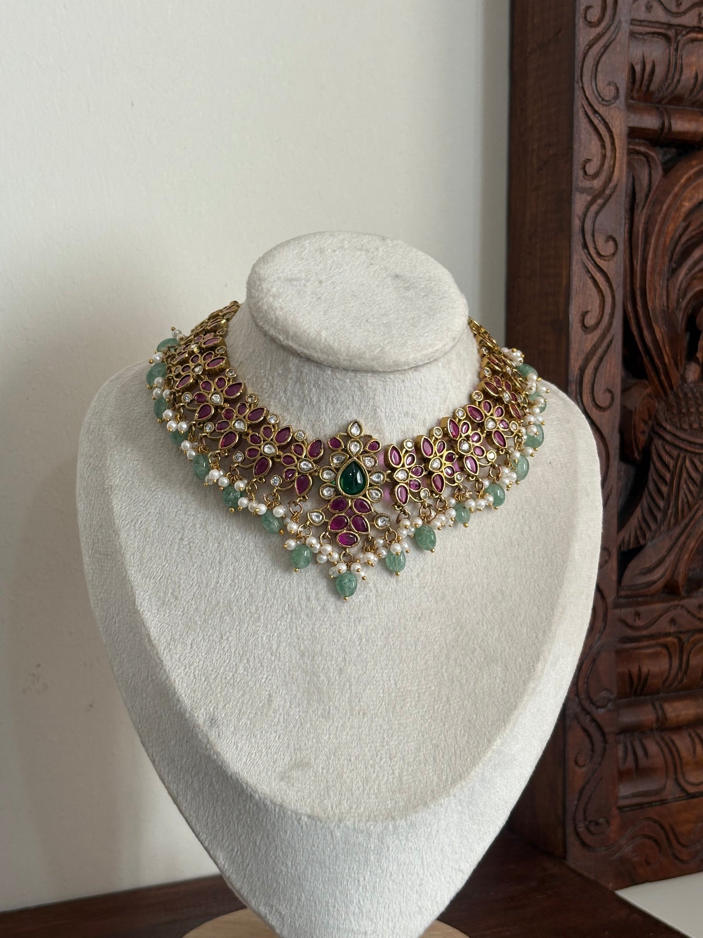 ITHALINI in sea green beads