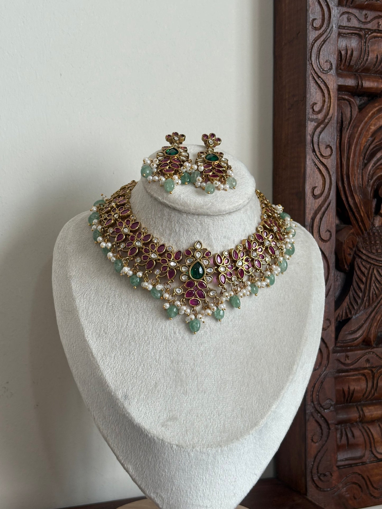 ITHALINI in sea green beads