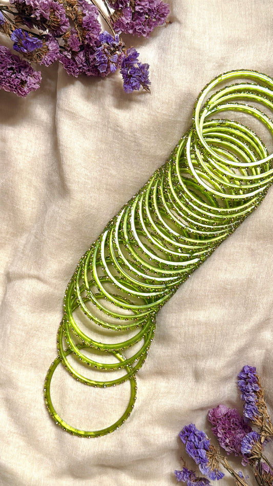 swirly in light green