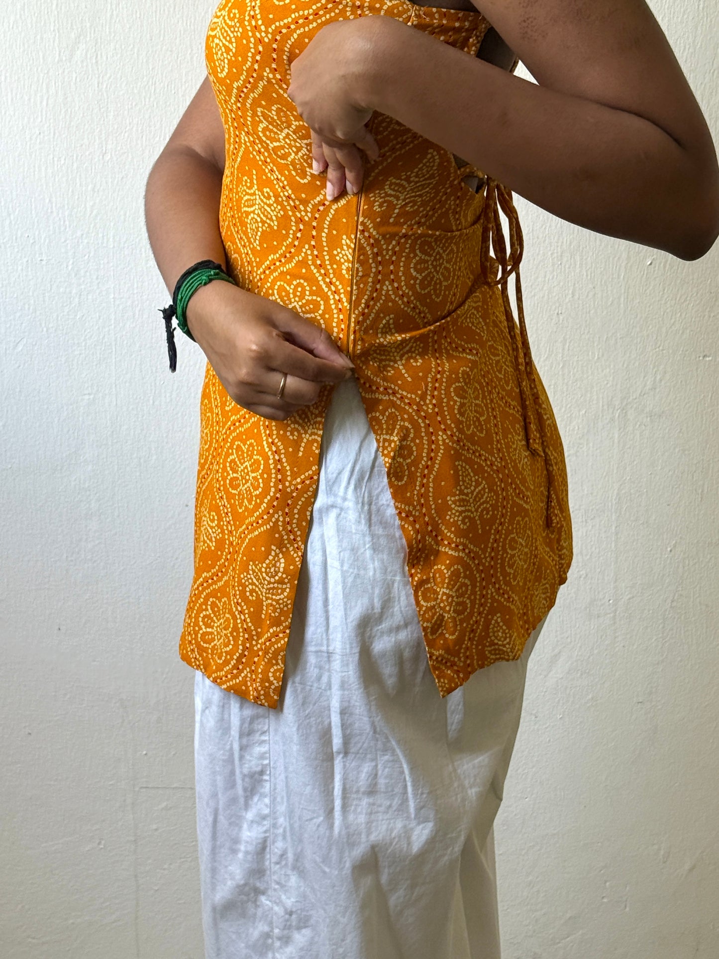 Deeksha in Mango Bandhani