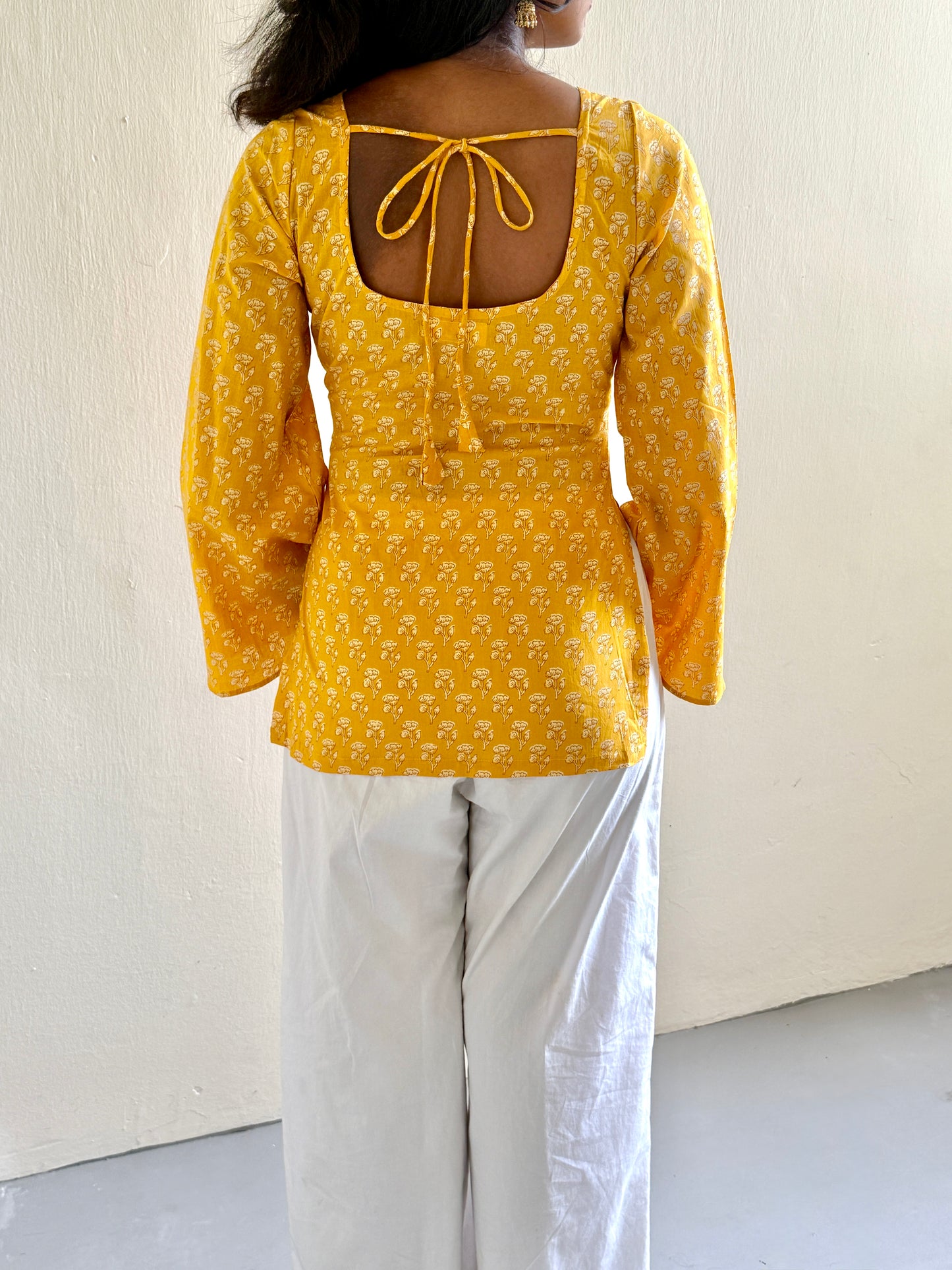yaazhini in saamanthipoo