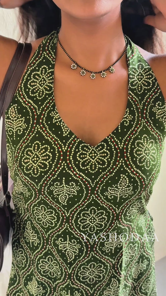 karugamani chains - floral